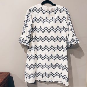 Vineyard Vines | Eyelet Embroidered Bell Sleeve